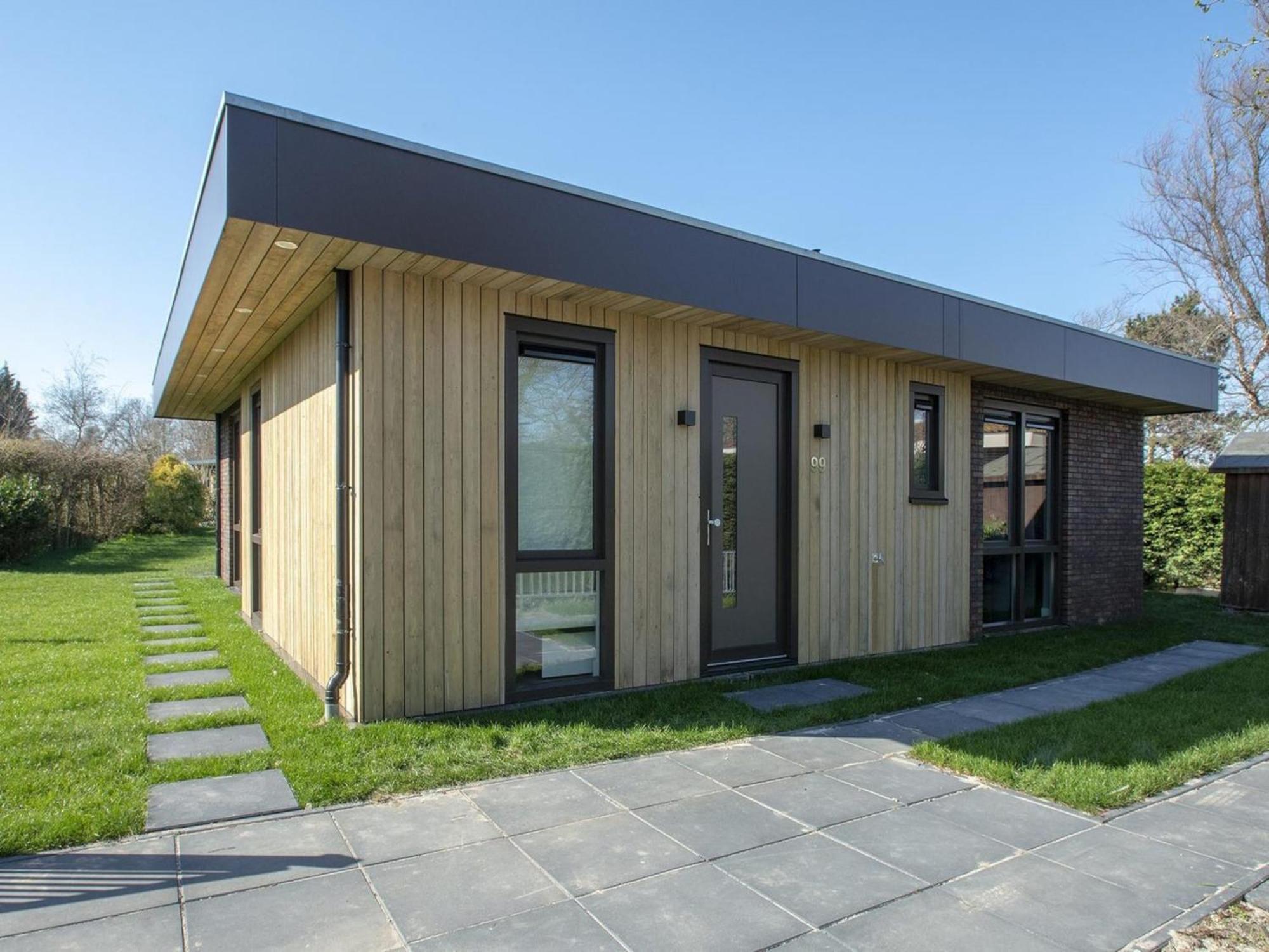 Charming Bungalow With Garden Villa Sint Maartensvlotbrug ภายนอก รูปภาพ